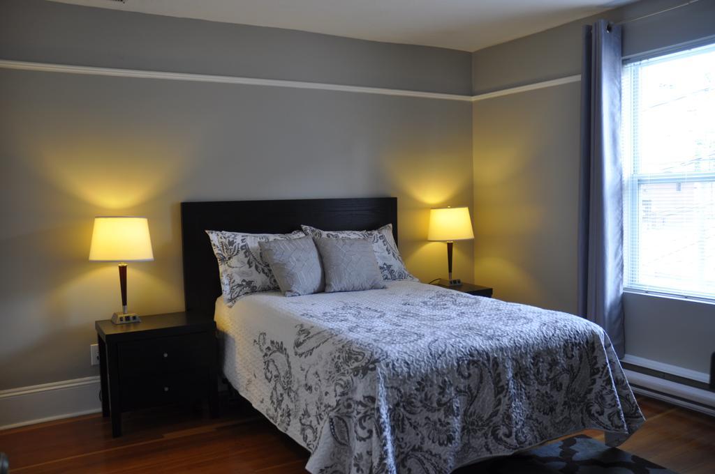 Moncton Suites - Apartments Across Georges Dumont מראה חיצוני תמונה