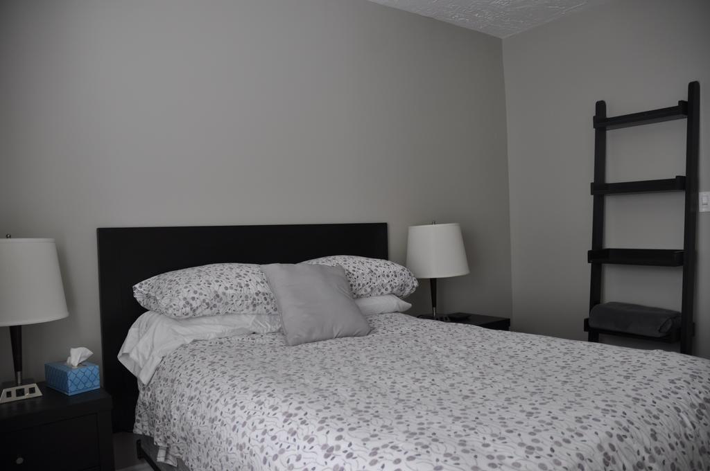 Moncton Suites - Apartments Across Georges Dumont מראה חיצוני תמונה
