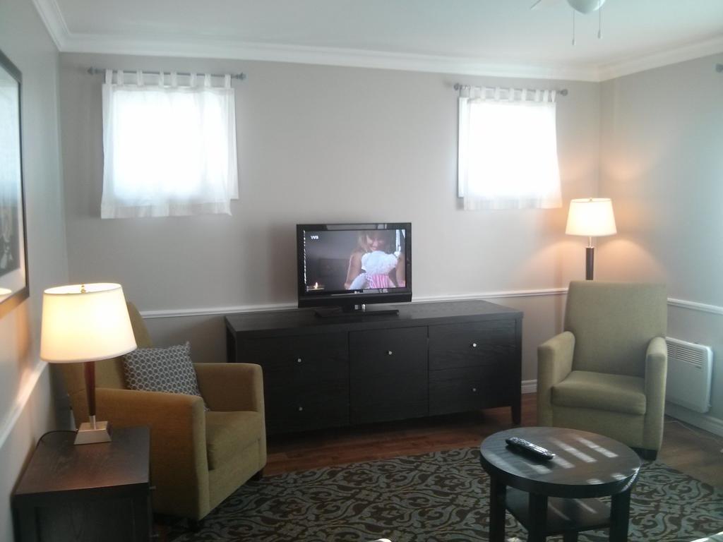 Moncton Suites - Apartments Across Georges Dumont מראה חיצוני תמונה