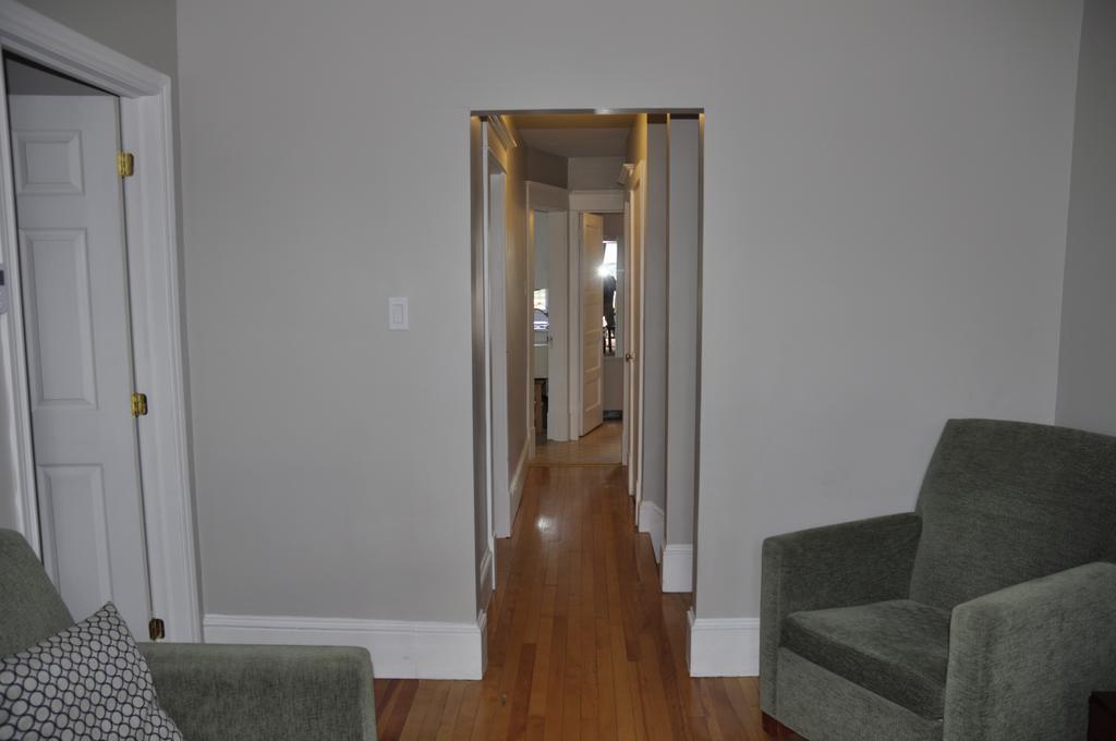 Moncton Suites - Apartments Across Georges Dumont מראה חיצוני תמונה