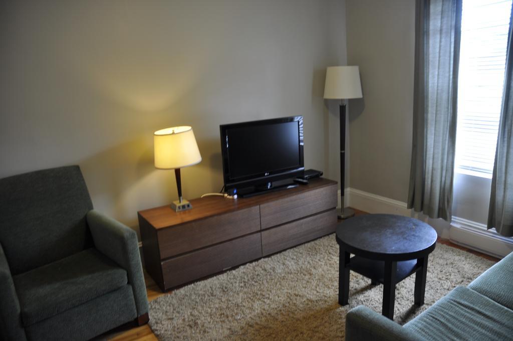 Moncton Suites - Apartments Across Georges Dumont מראה חיצוני תמונה