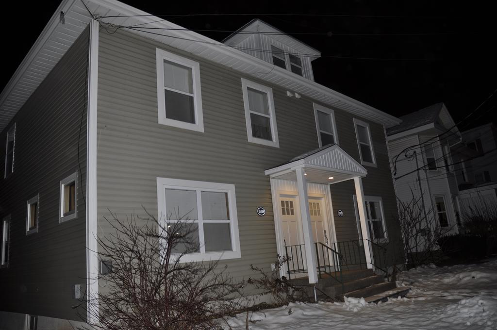 Moncton Suites - Apartments Across Georges Dumont מראה חיצוני תמונה