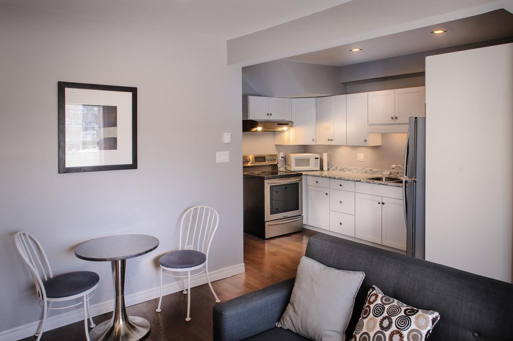 Moncton Suites - Apartments Across Georges Dumont מראה חיצוני תמונה