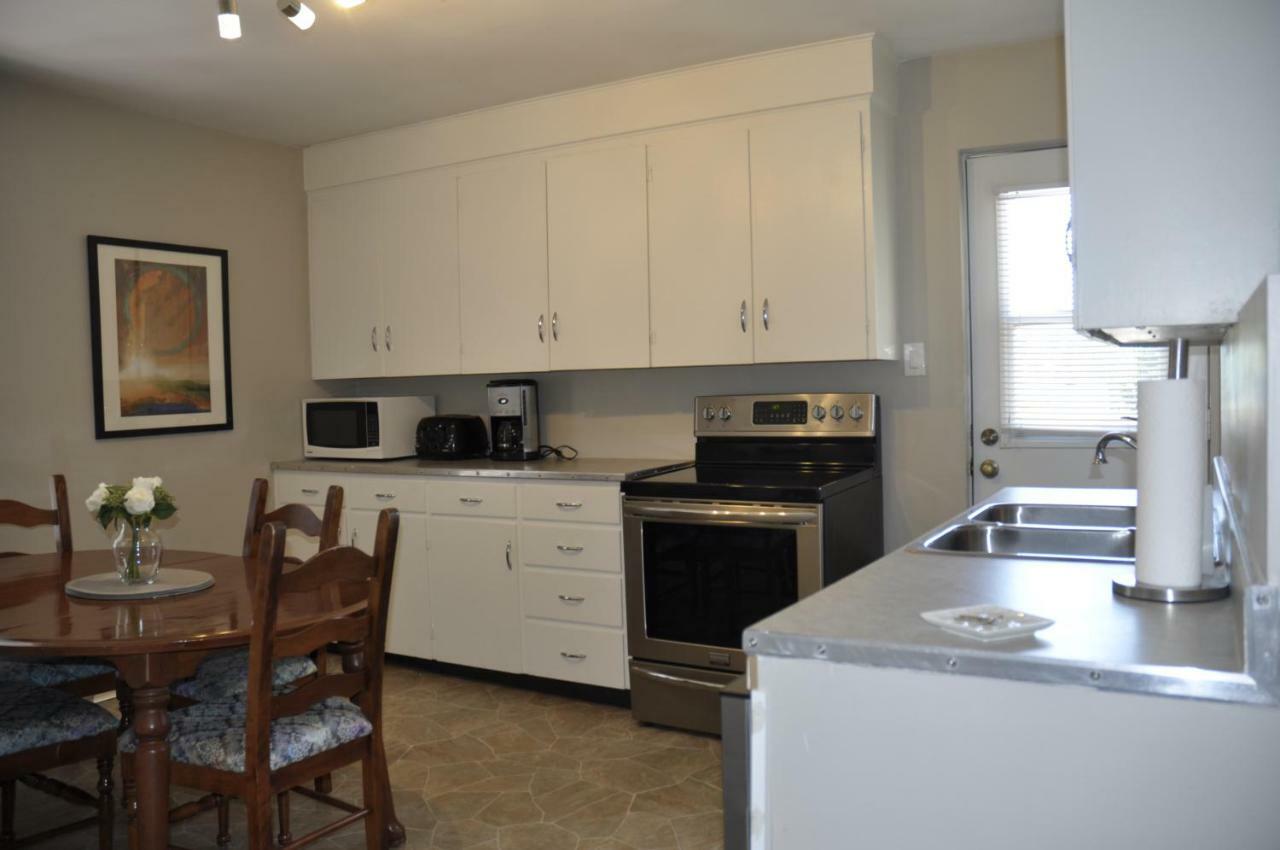Moncton Suites - Apartments Across Georges Dumont מראה חיצוני תמונה