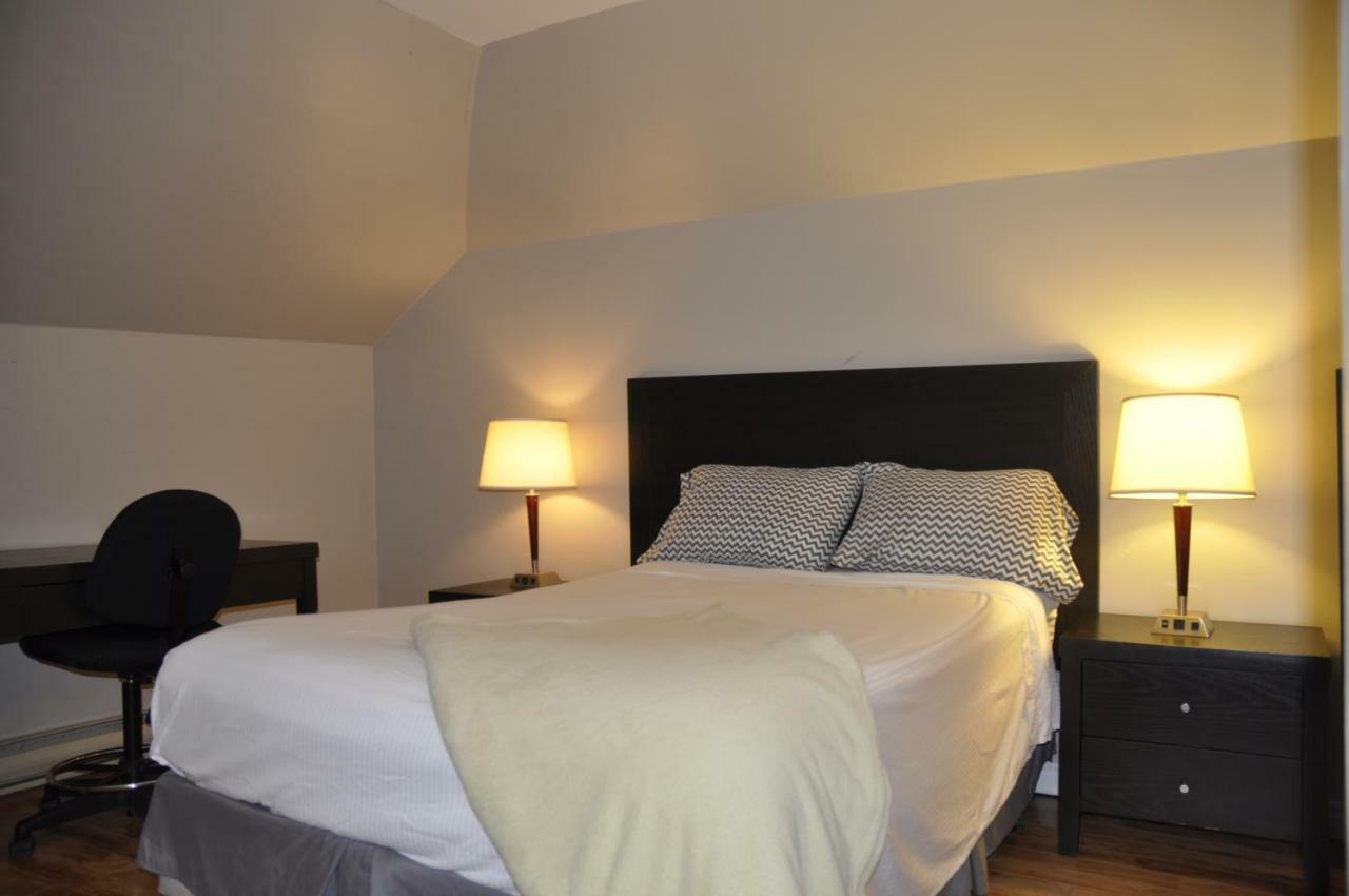 Moncton Suites - Apartments Across Georges Dumont מראה חיצוני תמונה